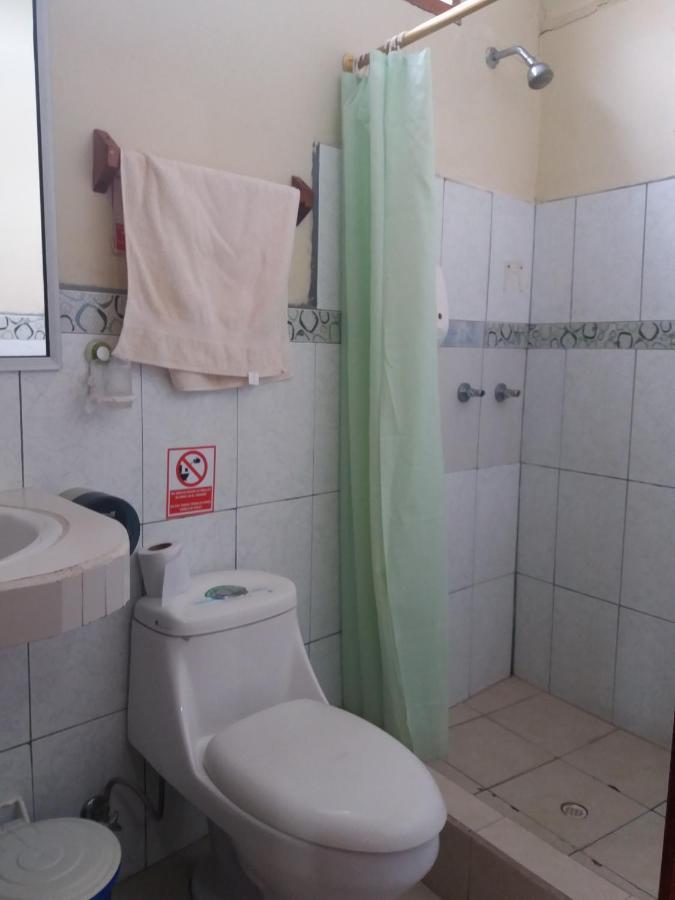 Hostal Miconia Puerto Ayora  Dış mekan fotoğraf