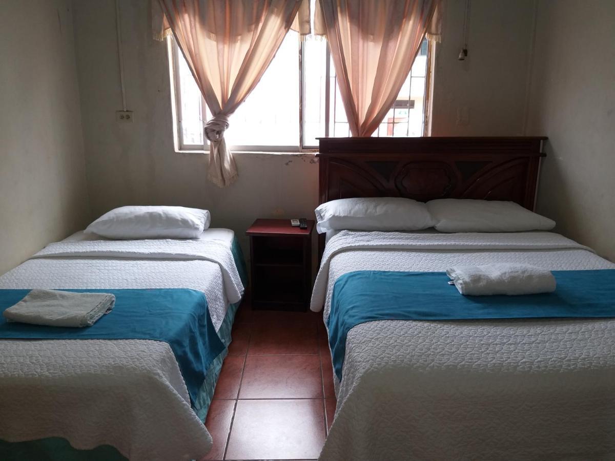 Hostal Miconia Puerto Ayora  Dış mekan fotoğraf