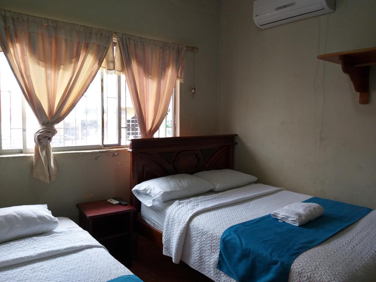 Hostal Miconia Puerto Ayora  Dış mekan fotoğraf