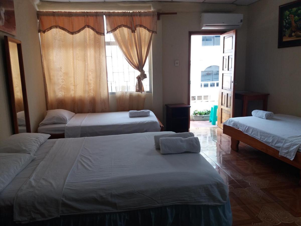 Hostal Miconia Puerto Ayora  Dış mekan fotoğraf