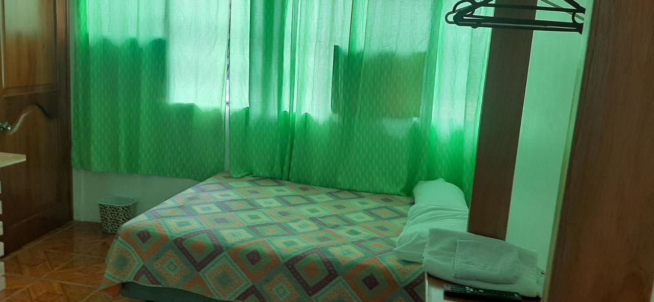 Hostal Miconia Puerto Ayora  Dış mekan fotoğraf