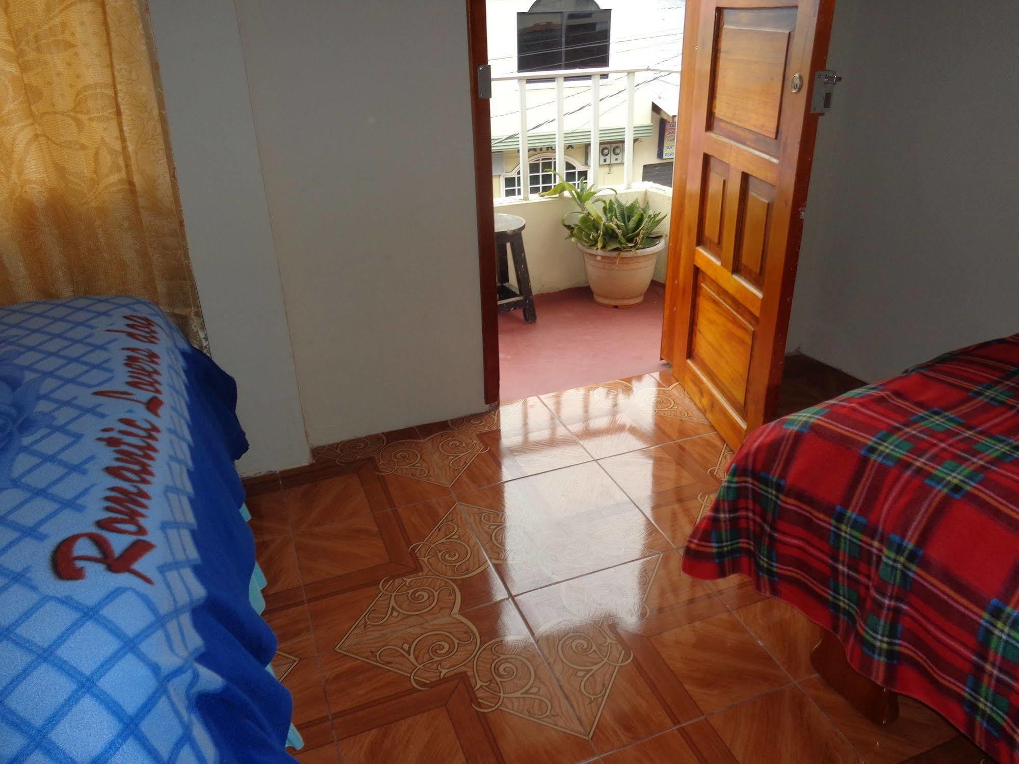Hostal Miconia Puerto Ayora  Dış mekan fotoğraf