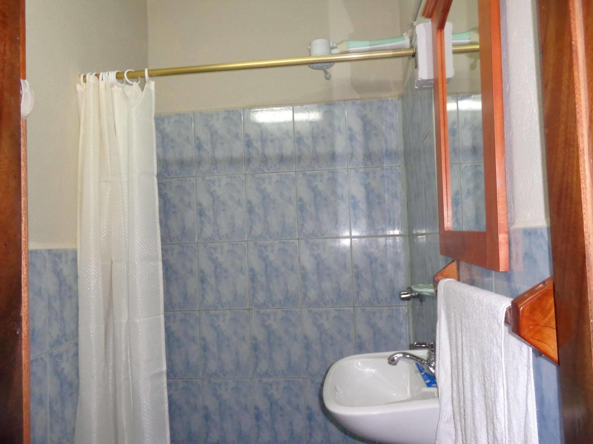 Hostal Miconia Puerto Ayora  Dış mekan fotoğraf