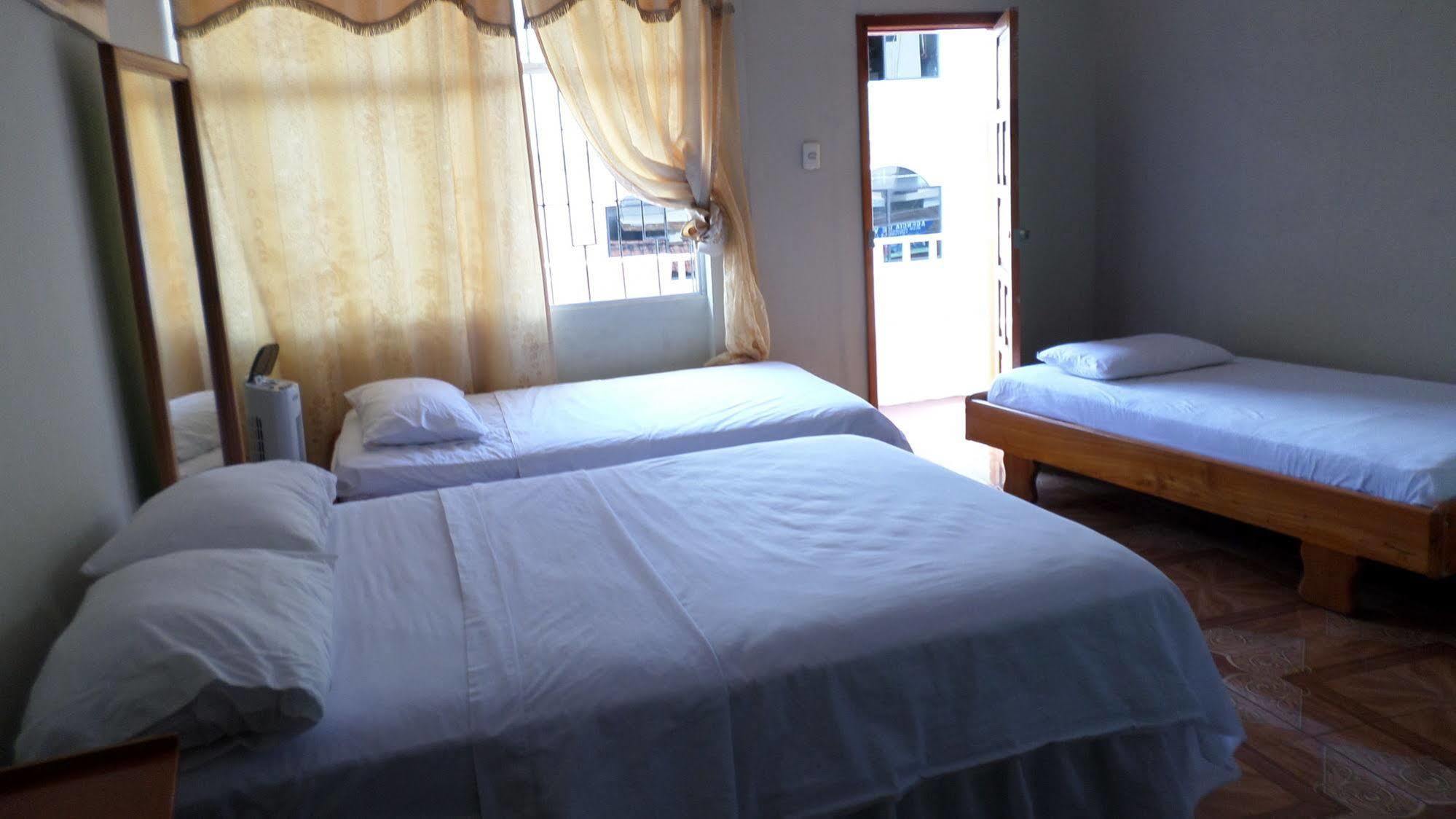 Hostal Miconia Puerto Ayora  Dış mekan fotoğraf