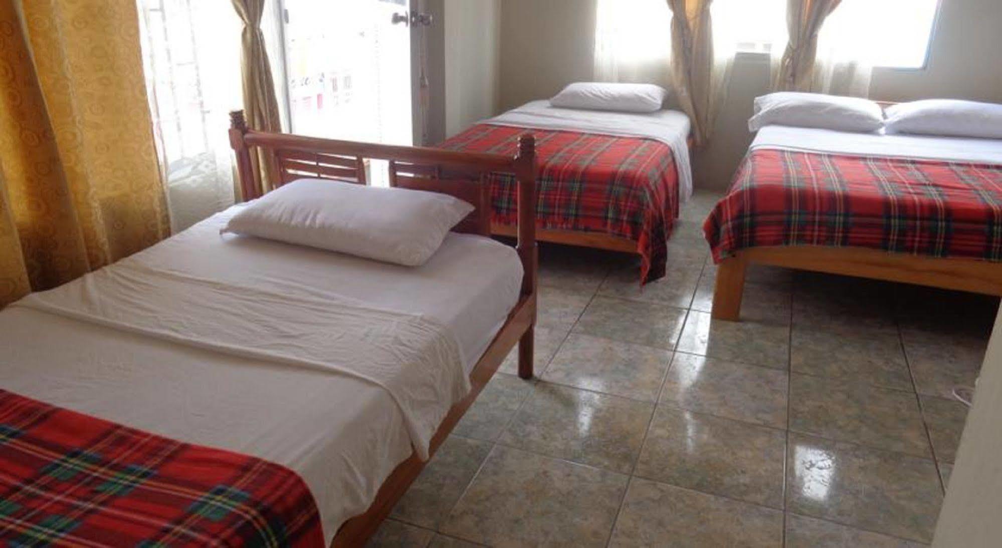 Hostal Miconia Puerto Ayora  Dış mekan fotoğraf